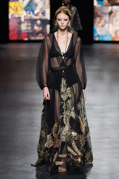 Look 22